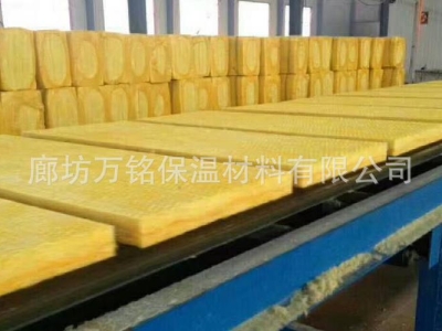 宁夏高温玻璃棉板多少钱一吨,高密度玻璃棉板每平米价格